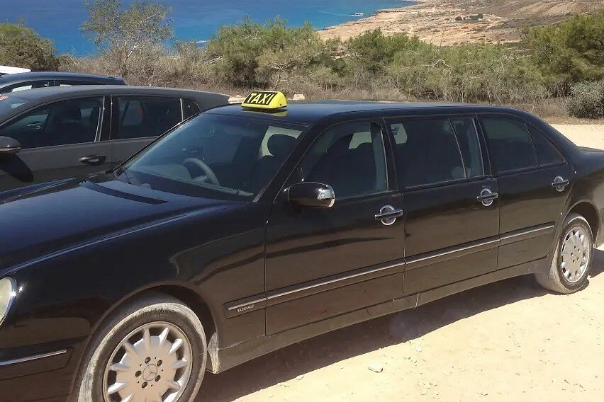 Explore the Best of Larnaca with Reliable Taxi Larnaca Services